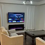 4 Bedrooms New House Sleep 12 Fury Friends Welcome