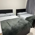 4 Bedrooms New House Sleep 12 Fury Friends Welcome
