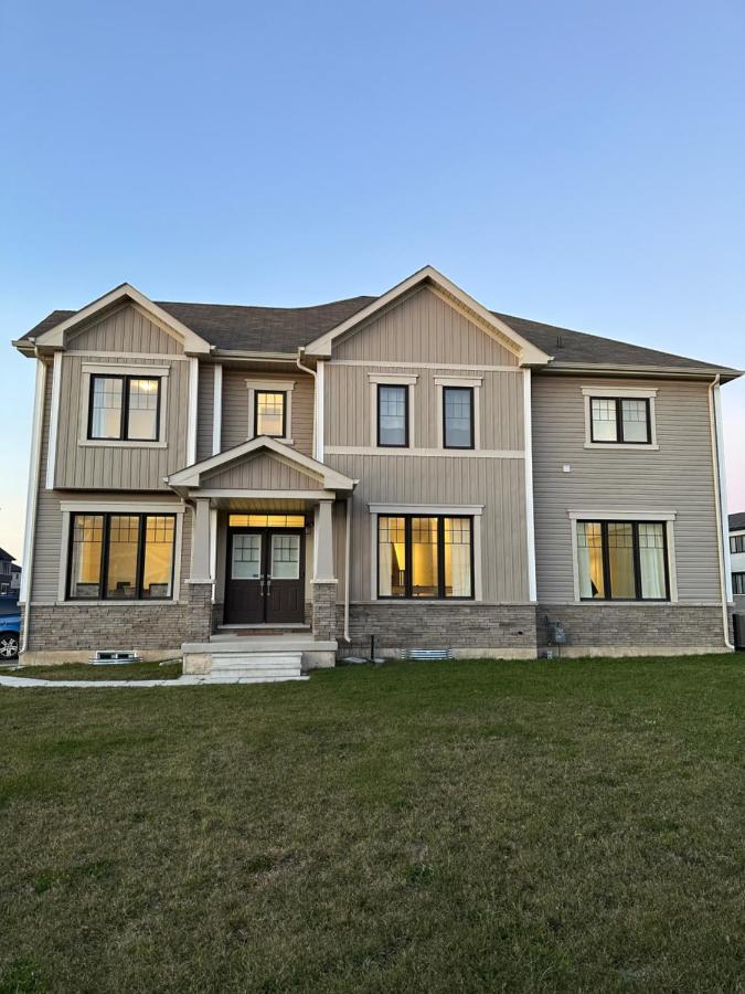 Holiday home 4 Bedrooms New House Sleep 12 Fury Friends Welcome
