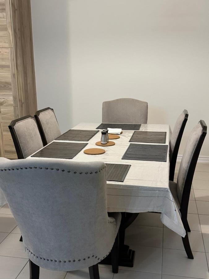 4 Bedrooms New House Sleep 12 Fury Friends Welcome
